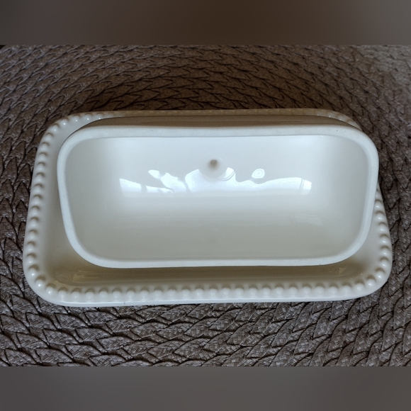 Pottery Barn Elegant Cream Butter Dish - Picture 5 of 13